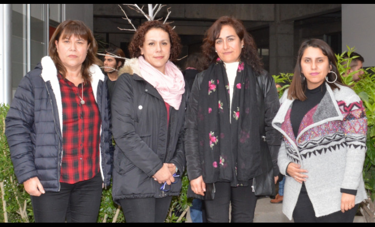 Representantes liceo Estela Avila Molina: Glenda Eguiluz, Olivia Rivera, María Segovia y Pamela Rojas. 