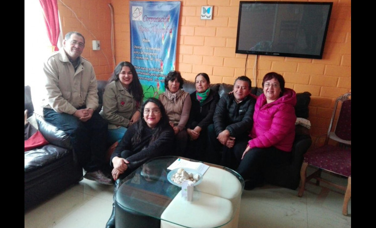 En la imagen, algunos de los miembros de la Corporación Rosa Alejandra.