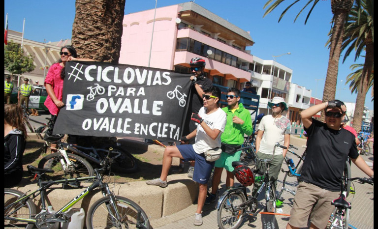 Pedaleros se reúnen en la primera cicletada del año y piden ciclovías para la ciudad