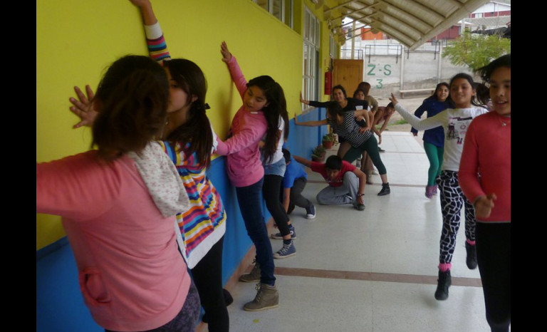 Alumnos y docentes de Monte Patria culminan ciclo de capacitación sobre danza