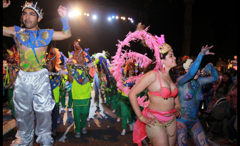 Carnaval de la Primavera 2015: Las calles se tiñen de colores