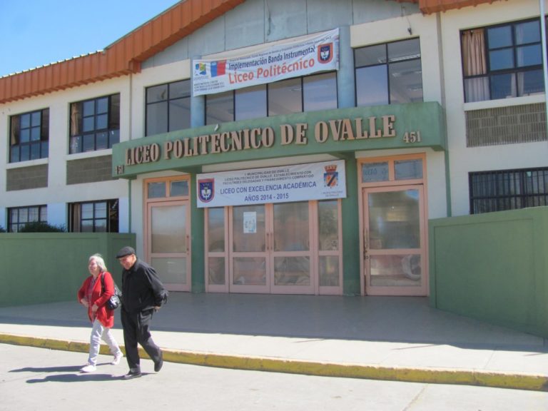 Riña escolar en Liceo Politécnico de Ovalle finaliza con estudiante como imputado