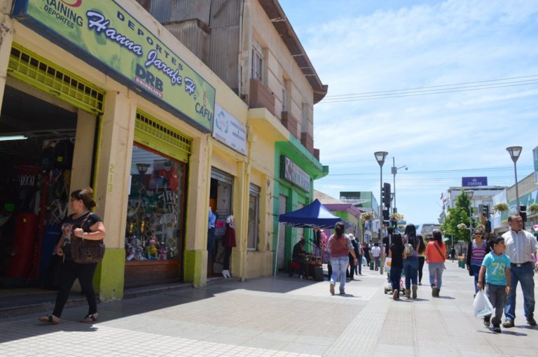 Desconocidos vuelven a ingresar a tienda comercial de Hanna Jarufe