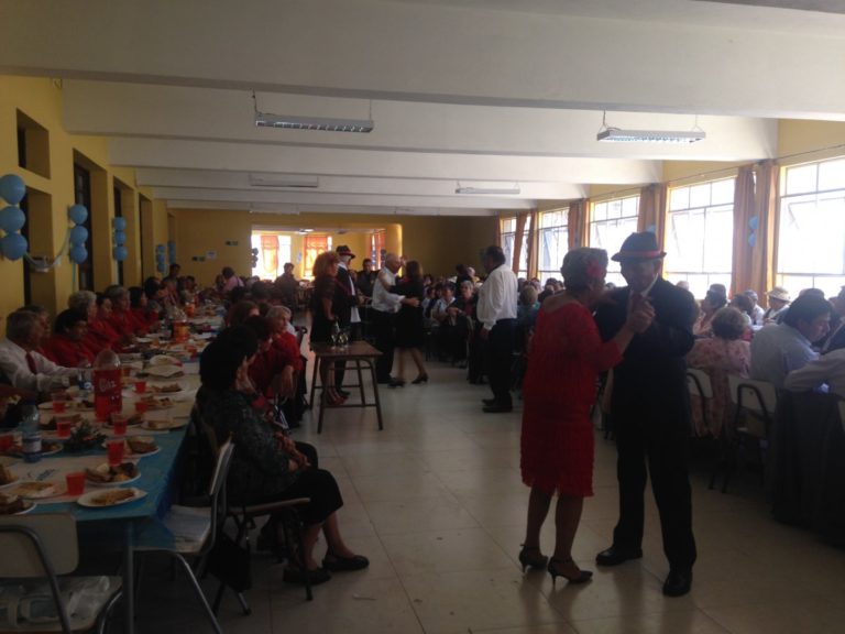 Culminan actividades y talleres 2015 para clubes de adultos mayores