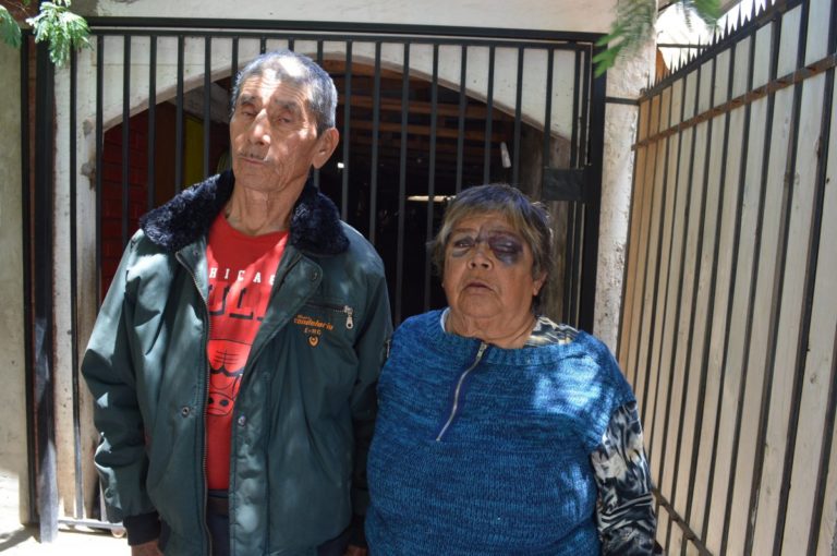 Vendedora ovallina es atropellada por motorista