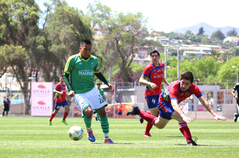 CSD Ovalle se jugará todas las opciones ante Buenos Aires de Parral, pero necesita de un milagro para continuar con vida. Foto: RODOLFO PIZARRO