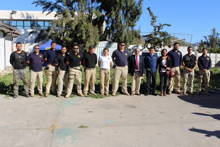 Personal de la PDI y de la municipalidad, unificaron esfuerzos para llevar a cabo los distintos operativos en la provincia.