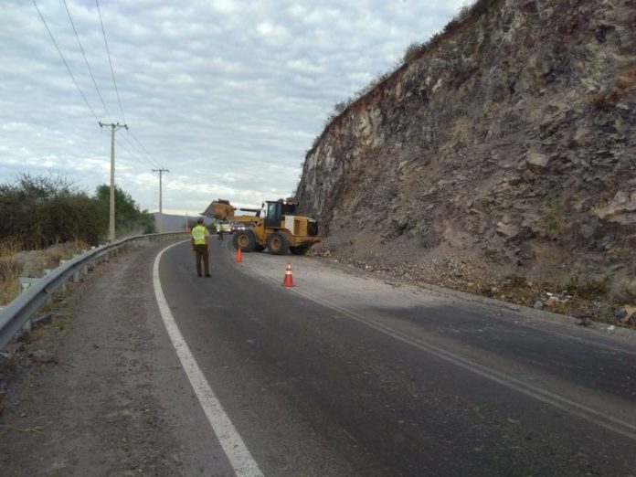Las principales rutas de la provincia sufrieron rodados producto del sismo por lo que se recomienda transitar con cuidado
