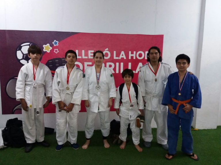 Parte de la delegación del club de Judo Fuji-Tamaya en Coquimbo