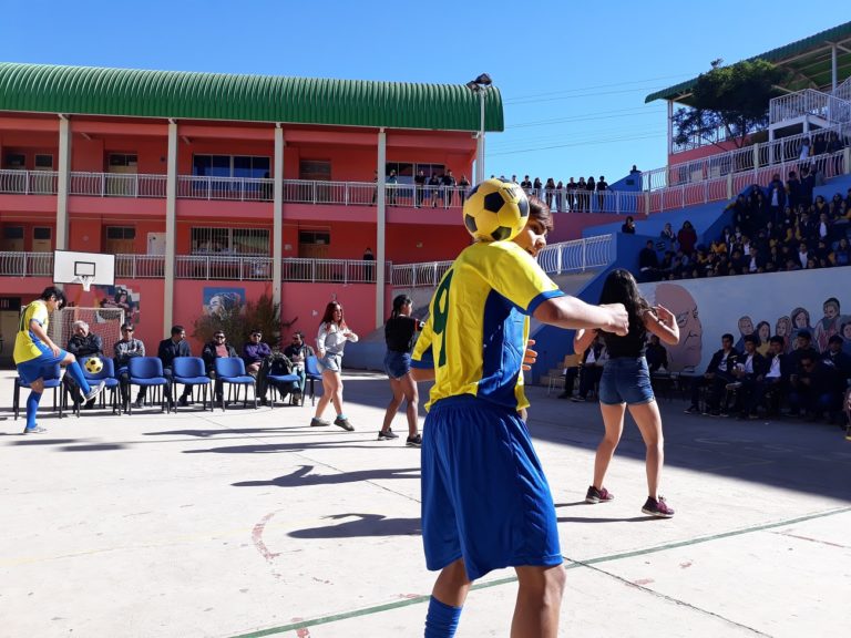 Los estudiantes animaron la Copa Pace en el colegio Raúl Silva Henríquez