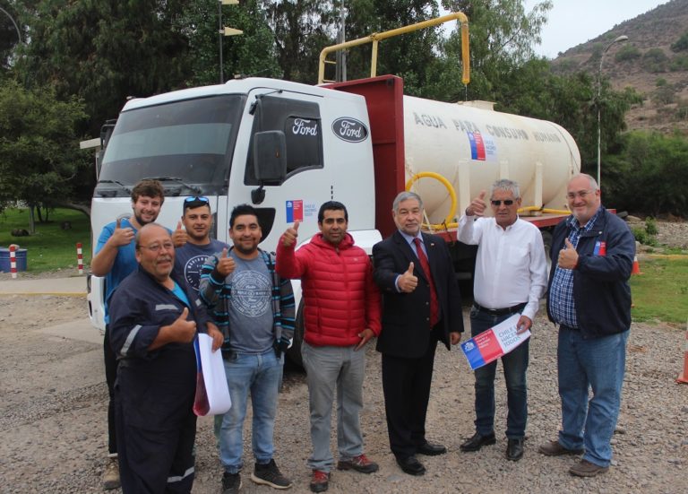 En Limarí operan en total 35 aljibes, entregando agua semanalmente a los usuarios particulares y a los estanques comunitarios.