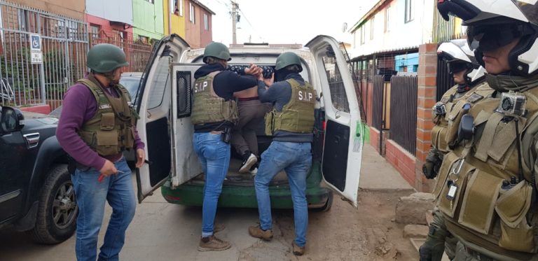 Imagen del procedimiento llevado a cabo por la SIP de Carabineros en Ovalle.
