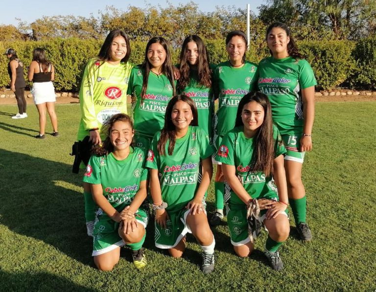 Las ovallinas entrenan miércoles y viernes para representar de la mejor forma a Ovalle en los próximos torneos comunales y regionales.