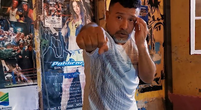 p8_2_jose_flores_boxeo