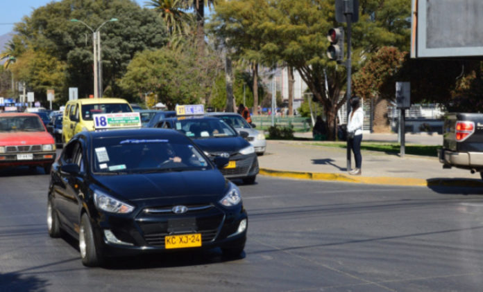 p2_taxi_colectivos_esperan_ser_considerados_en_proximas_reuniones_de_locomocion_colectiva