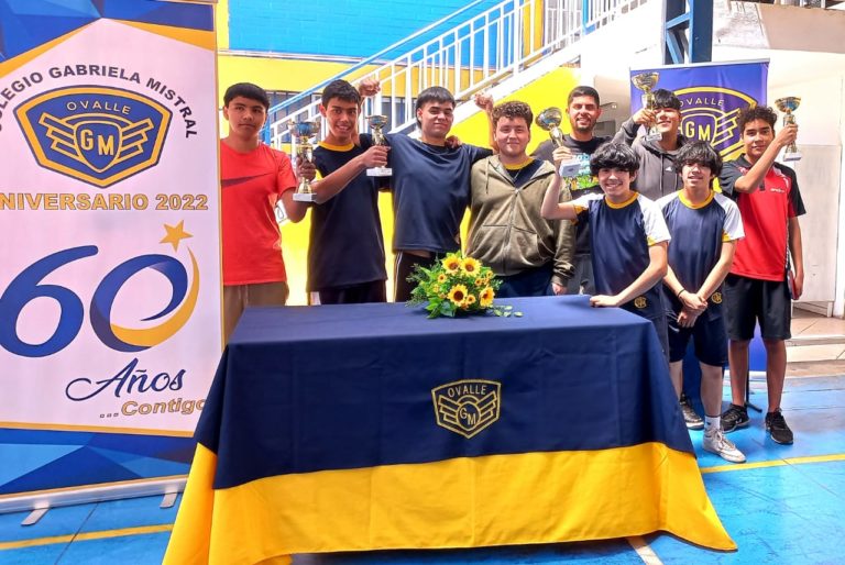 p8_secundaria_colegio_gabriela_mistral_celebra_su_aniversario_60_con_un_torneo_de_tenis_de_mesa