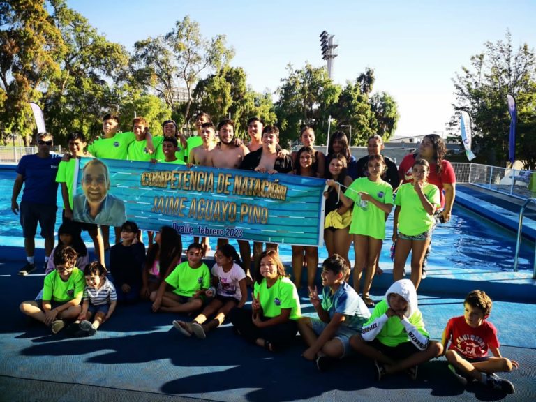 p8_academia_natacion_ovalle_acusa_trabas_para_uso_de_la_piscina_municipal